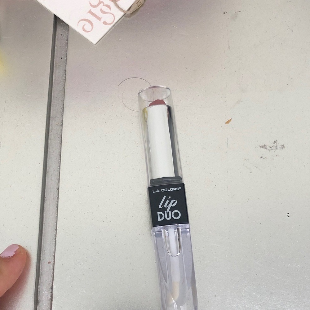 L.A. Colors Lip Duo - Bold Red
